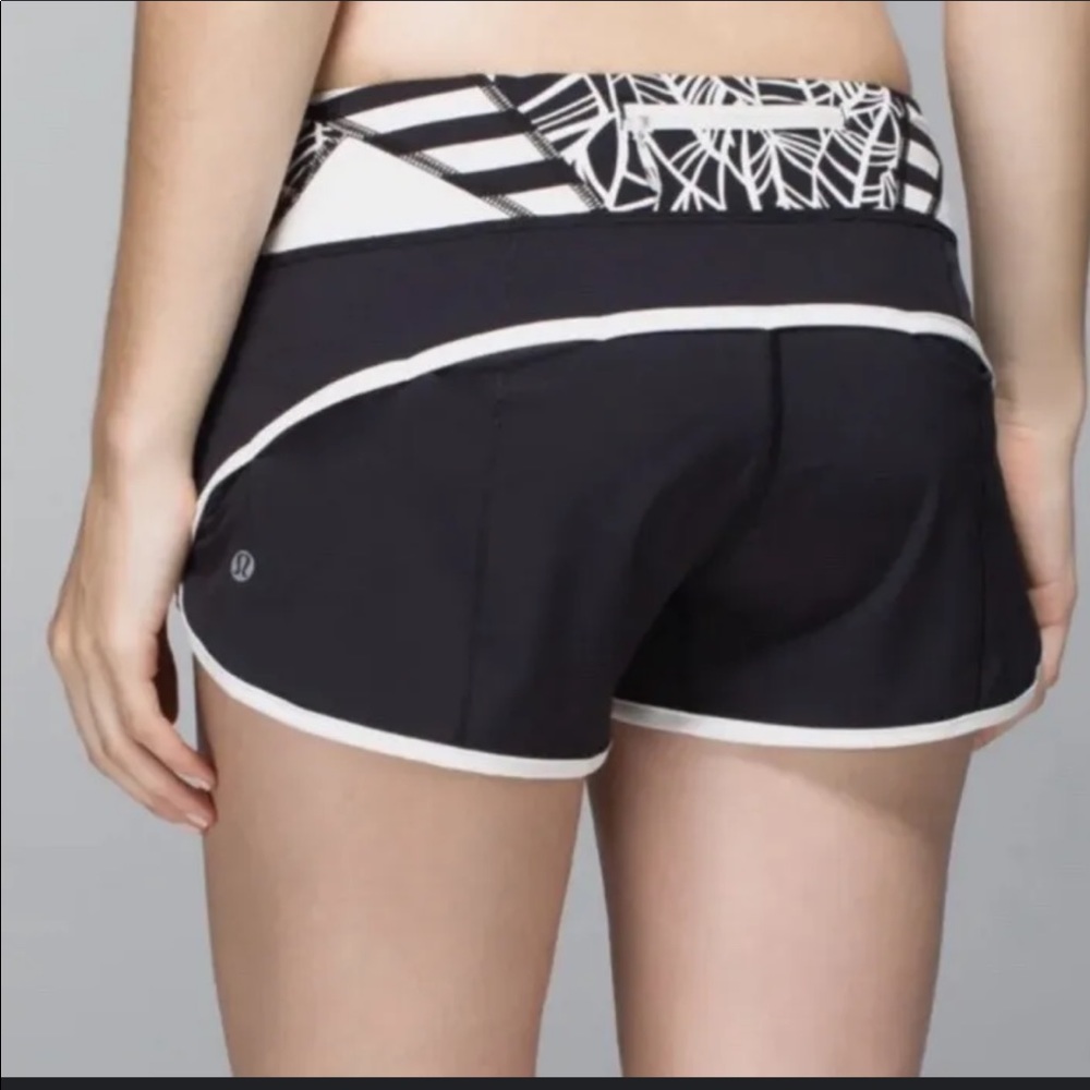 Lulu Lemon Run - Speed Up Low Rise Lined Short